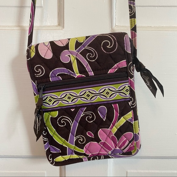 Vera Bradley Handbags - Vera Bradley Crossbody Purse
